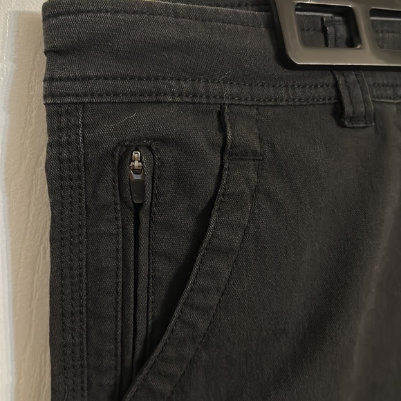 BC Clothing. 32/30 x 28.25” Inseam. Black. Men’s Casual Pants Like New - Picture 7 of 11